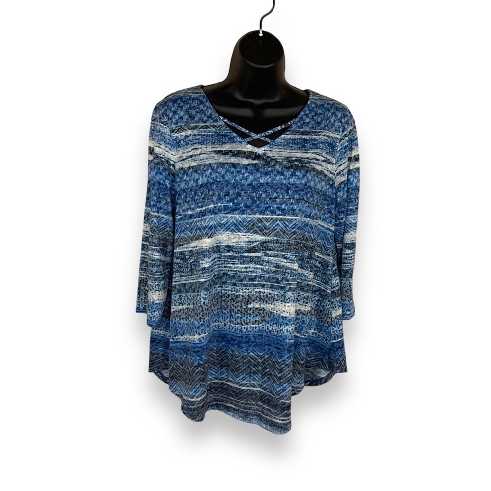 MEDIUM RUBY RD BLUE BOHO TOP STRETCH STRAPPY VNECK 3/4 SLEEVE